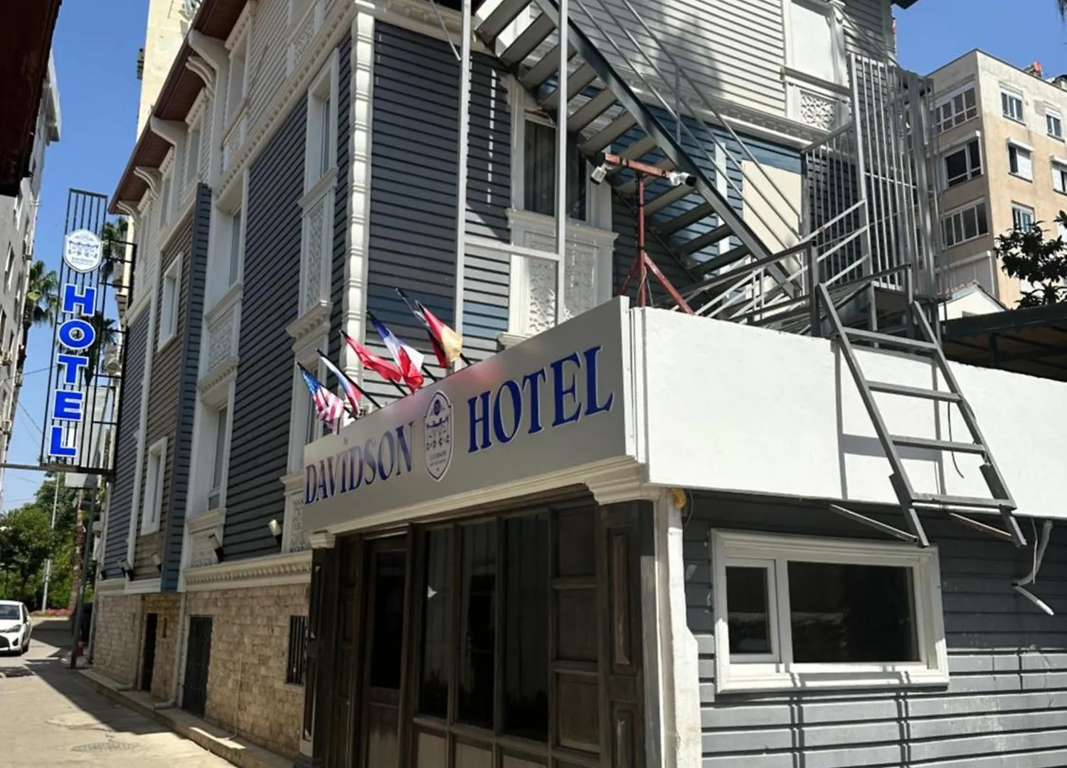 Davidson Boutique Hotel contacts
